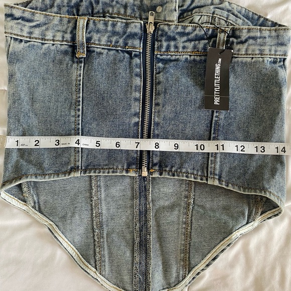 PrettyLittleThing Denim Crop Top size 6 - Picture 4 of 8
